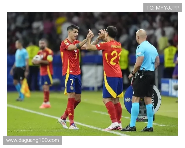 比利亚谈莫拉塔困境终将过去 希望儿子享受足球带来快乐